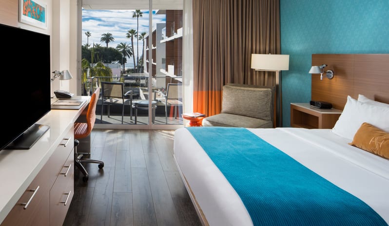 Shore Hotel - Ocean View With King Bed Double